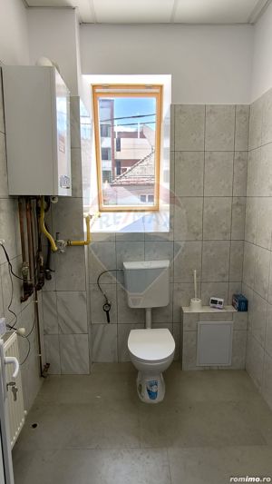 Spațiu comercial de inchiriat in Piata Agroalimentara din Medias - imagine 14