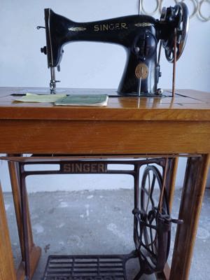 Vând mașină de cusut veche - imagine 4