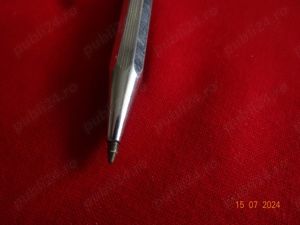 Doua pixuri metalice (cu 4 si 2 culori)din anii 1970 - imagine 4