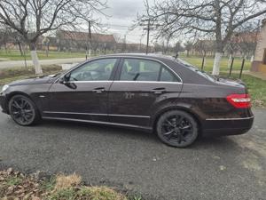 Vand mercedez-benz e-250 an 2009 - imagine 3