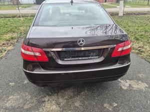Vand mercedez-benz e-250 an 2009 - imagine 2