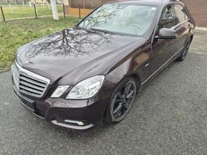 Vand mercedez-benz e-250 an 2009 - imagine 5