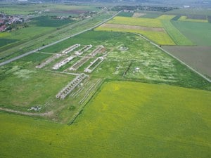 Teren intravilan industrial    parc industrial   locare relocare productie. 12 HA,extindere 200 HA