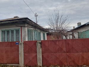 Vand casa bătrânesca în Namoloasa jud.Galati.3200mp - imagine 3