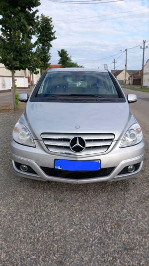 Mercedes B class - imagine 3