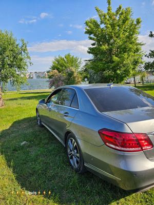 Mercedes - Benz E 220  - imagine 4