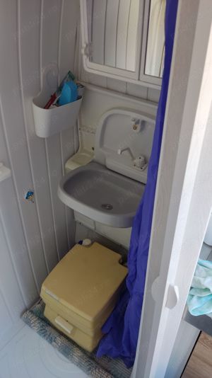 Vand camper euro5,bucatarie,baie wc ,dus, solar, aer condiționat  - imagine 4