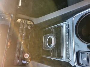 Vand Jaguar F Pace 2016  - imagine 5