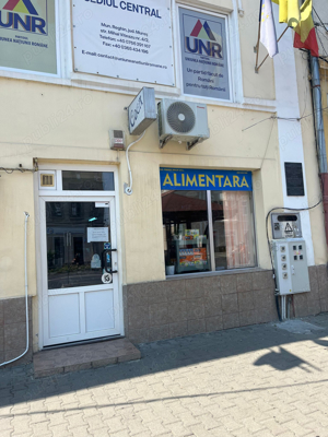 Inchiriez spatiu comercial