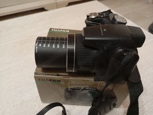 Aparat foto de nota 10 Fujifilm finepix s4000 - imagine 2