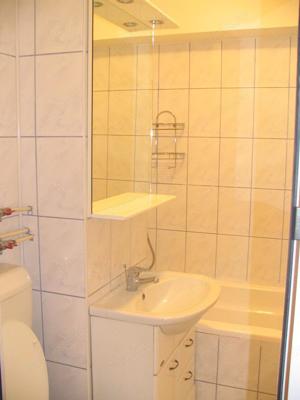 Inchiriez Apartament 3 camere in Titulescu cu loc de parcare ADP - imagine 6