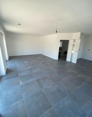 Amenajări interioare  - imagine 9