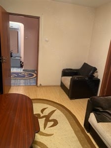 Vând apartament cu două camere în zona Cartier Aluniș 