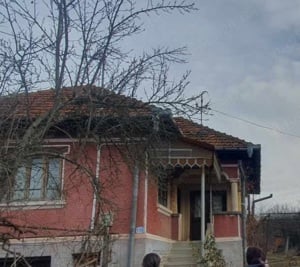 Vand casa in Balesti-Rasova la doar 9km de Targu Jiu 