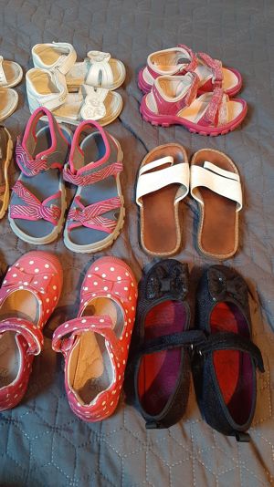 Vand sandale șlapi balerini de fetițe! - imagine 3