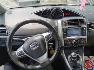 Toyota Corola Verso 1.6 Diesel D4-D 2016 EURO 6 - imagine 9