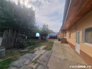 Casa cu curete, gradina si anexe Rausor - imagine 7