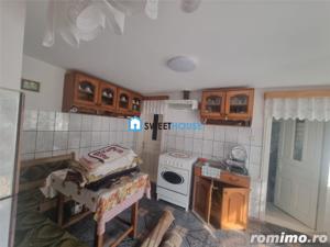 Casa cu curete, gradina si anexe Rausor - imagine 6