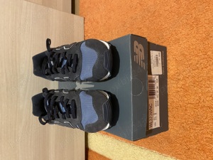 Adidasi New Balance 373