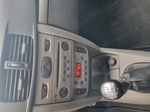 Renault Clio 2013 , benzina  - imagine 12