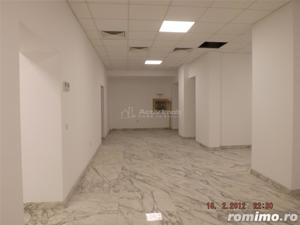 Spatiu comercial, 440 mp , pretabil - clinica, birouri, gradinita - Ultracentral - imagine 2