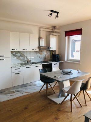 Apartament cu 2 camere prima inchiere la 2 minute de benzinaria Eso - imagine 6