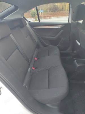 Skoda Octavia 116 CP 2018 - imagine 8