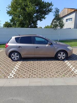 Vând KIA CEED 2008 Benzina - imagine 2