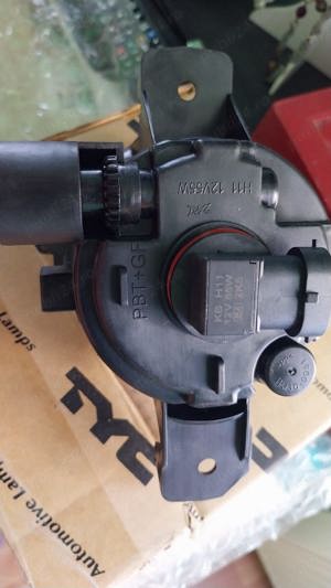 proiector/ lampa ceata stanga BMW - imagine 3