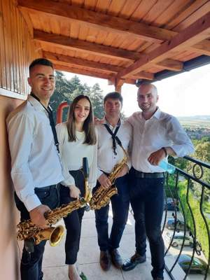 Formație muzică pentru nunți,dar și drumul mirilor - imagine 2