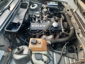 Volvo 360 GLS - imagine 5