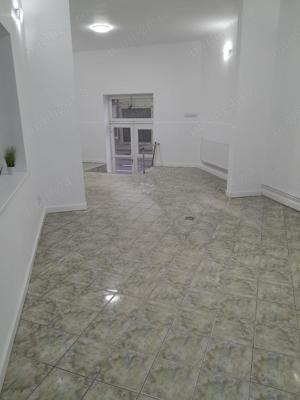 Inchiriez spatiu comercial zona Centrala-Saguna - ID : RH-41629-property - imagine 3