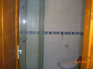 Dau in chirie apartament cu o camera, living, baie, dintr-o casa, zona  semicentrala, str. Predeal - imagine 7