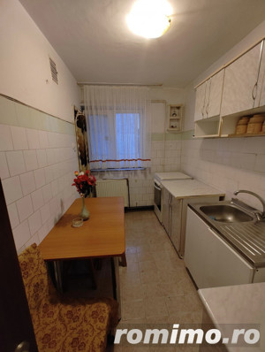 Vând apartament 4 Camere în Zona 9 Mai, etaj Intermediar - imagine 6