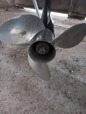 Vând motor Suzuki de barcă  - imagine 2