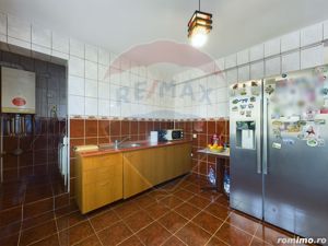 Casa de vanzare 5 camere | subsol, terasa, garaj | Tunari - imagine 8