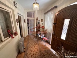 Casa de vanzare cu 3 camere in Medias zona centrala - imagine 10 Casa de vanzare cu 3 camere in Medias zona centrala - imagine 10