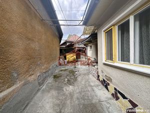 Casa de vanzare cu 3 camere in Medias zona centrala - imagine 14 Casa de vanzare cu 3 camere in Medias zona centrala - imagine 14