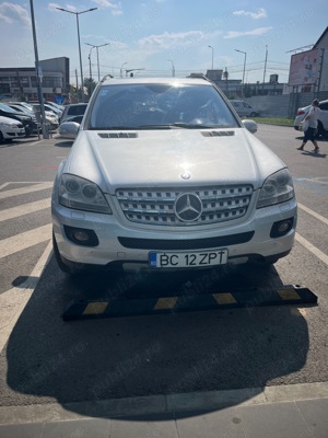 Dezmembrez Mercedes Benz ML 320  - imagine 10