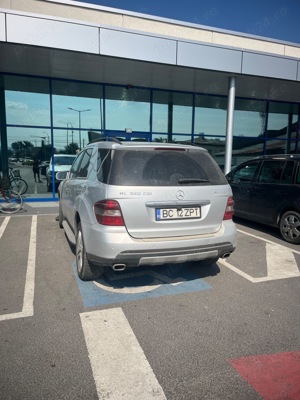 Dezmembrez Mercedes Benz ML 320  - imagine 7
