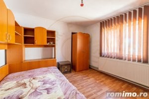 Casa spatioasa +Spatiu Comercial zona Stefanesti Arges! - imagine 8