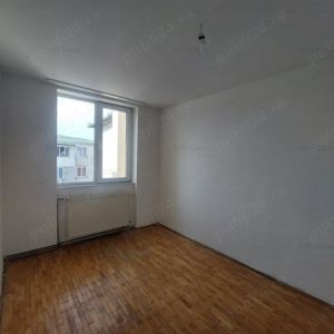 Vand apartament 3 camere - imagine 9