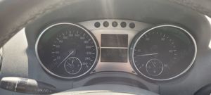 Mercedes ML 320 Autoutilitara!!! - imagine 2