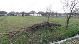 Mocira, vand teren 9 sau 18 ari, zona de case noi,strada Crinilor. - imagine 6