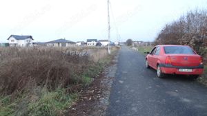 Mocira, vand teren 9 sau 18 ari, zona de case noi,strada Crinilor. - imagine 3