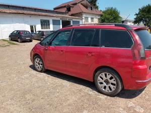 Citroen C4 grand Picasso 7 locuri Automat,1.6 diesel 2009 Impecabil Citiți Va Rog Tot Anunțul  - imagine 2