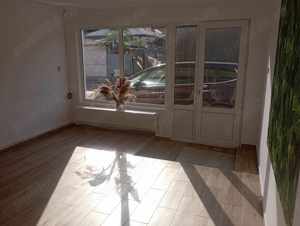 Vand casa 3 camere si spatiu comercial - imagine 5