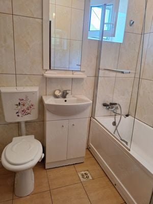 închiriez apartament 3 camere la Brezoi regim hotelier - imagine 8