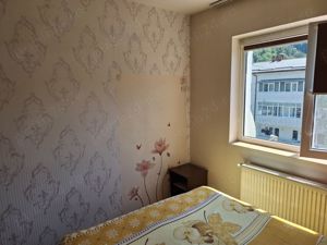 închiriez apartament 3 camere la Brezoi regim hotelier - imagine 10