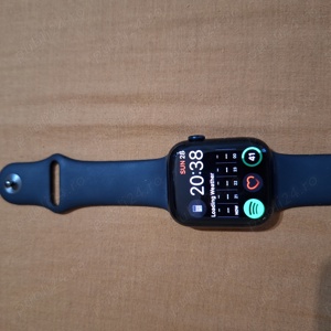 Vand Apple Watch - imagine 2